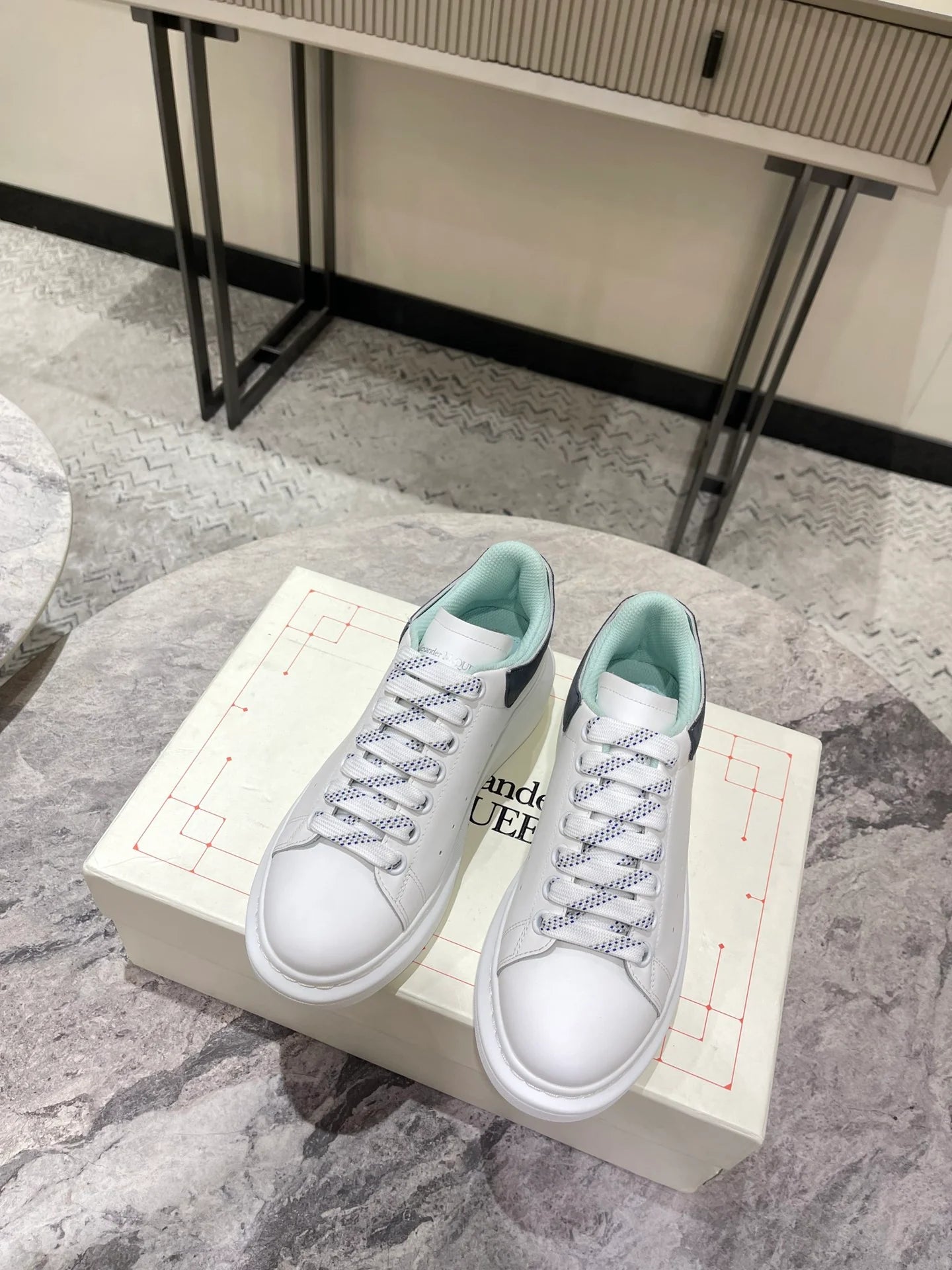 MCQUEEN SNEAKER
