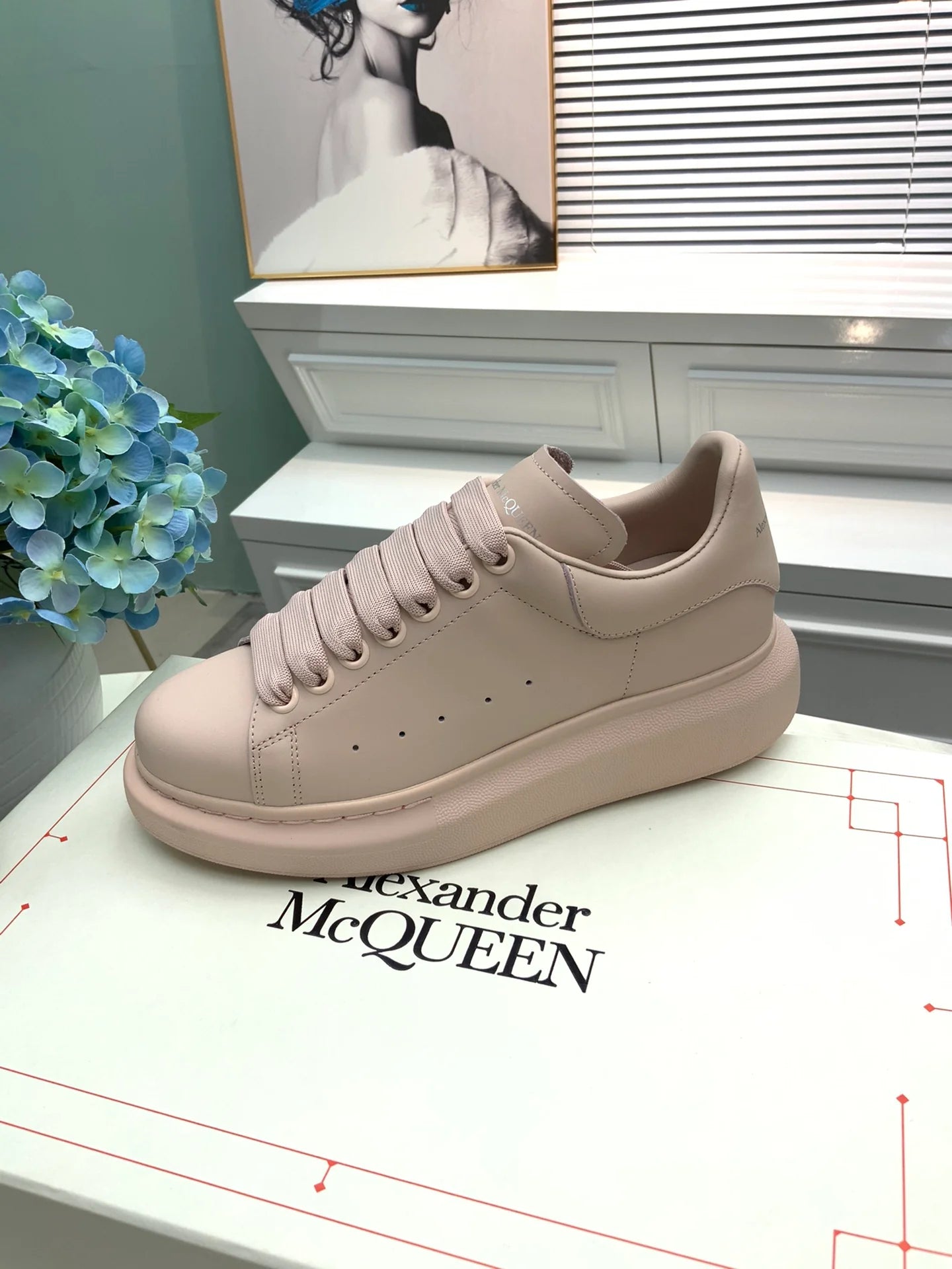 McQUEEN SNEAKER