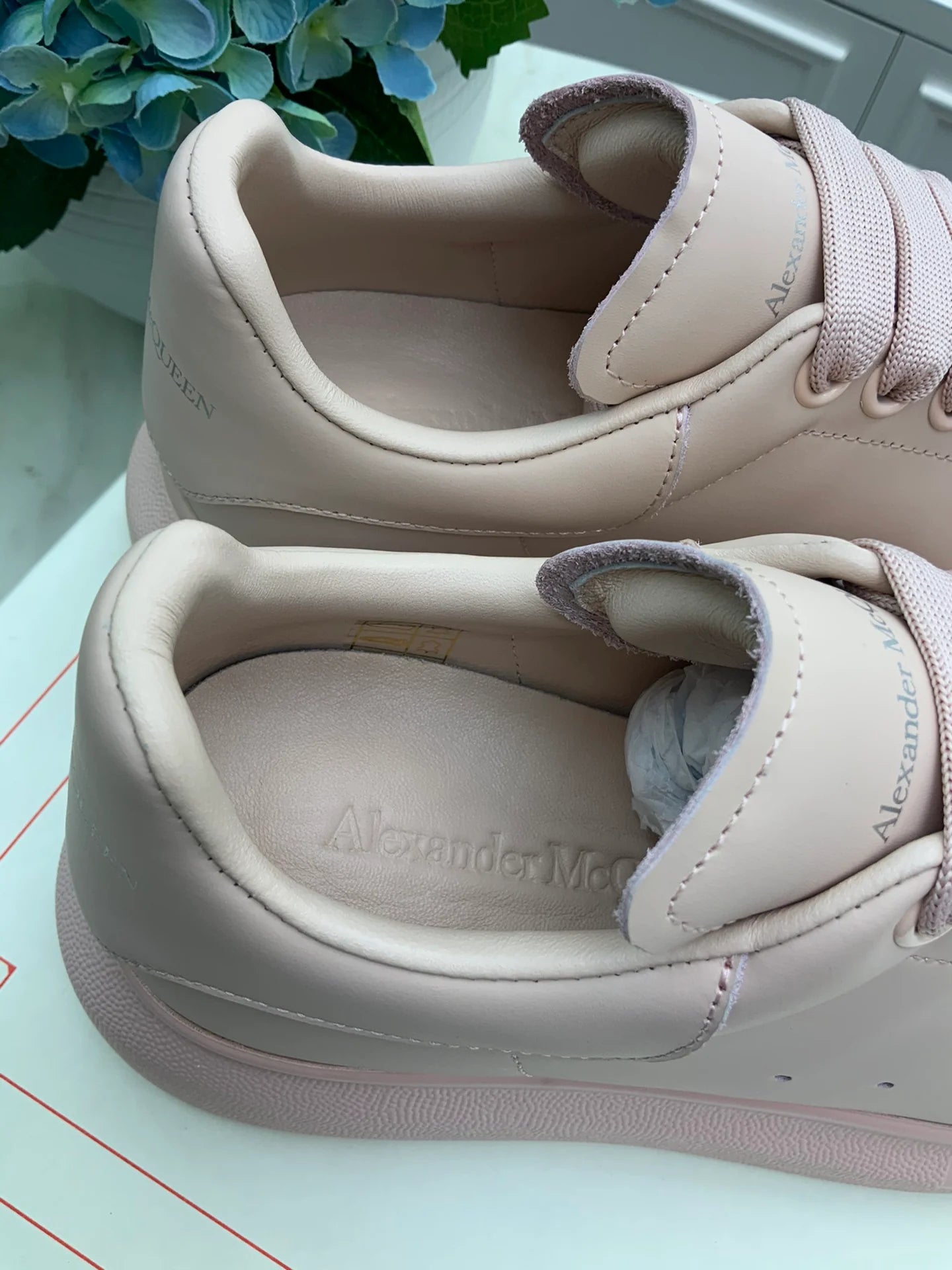 McQUEEN SNEAKER