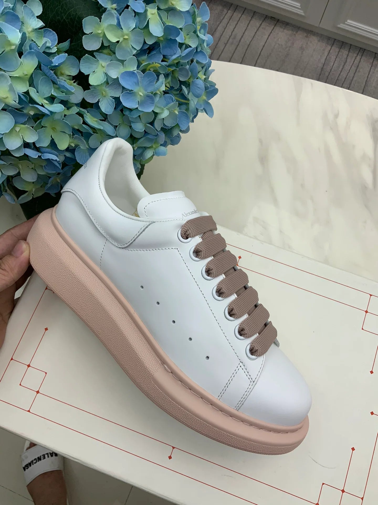 McQUEEN SNEAKER