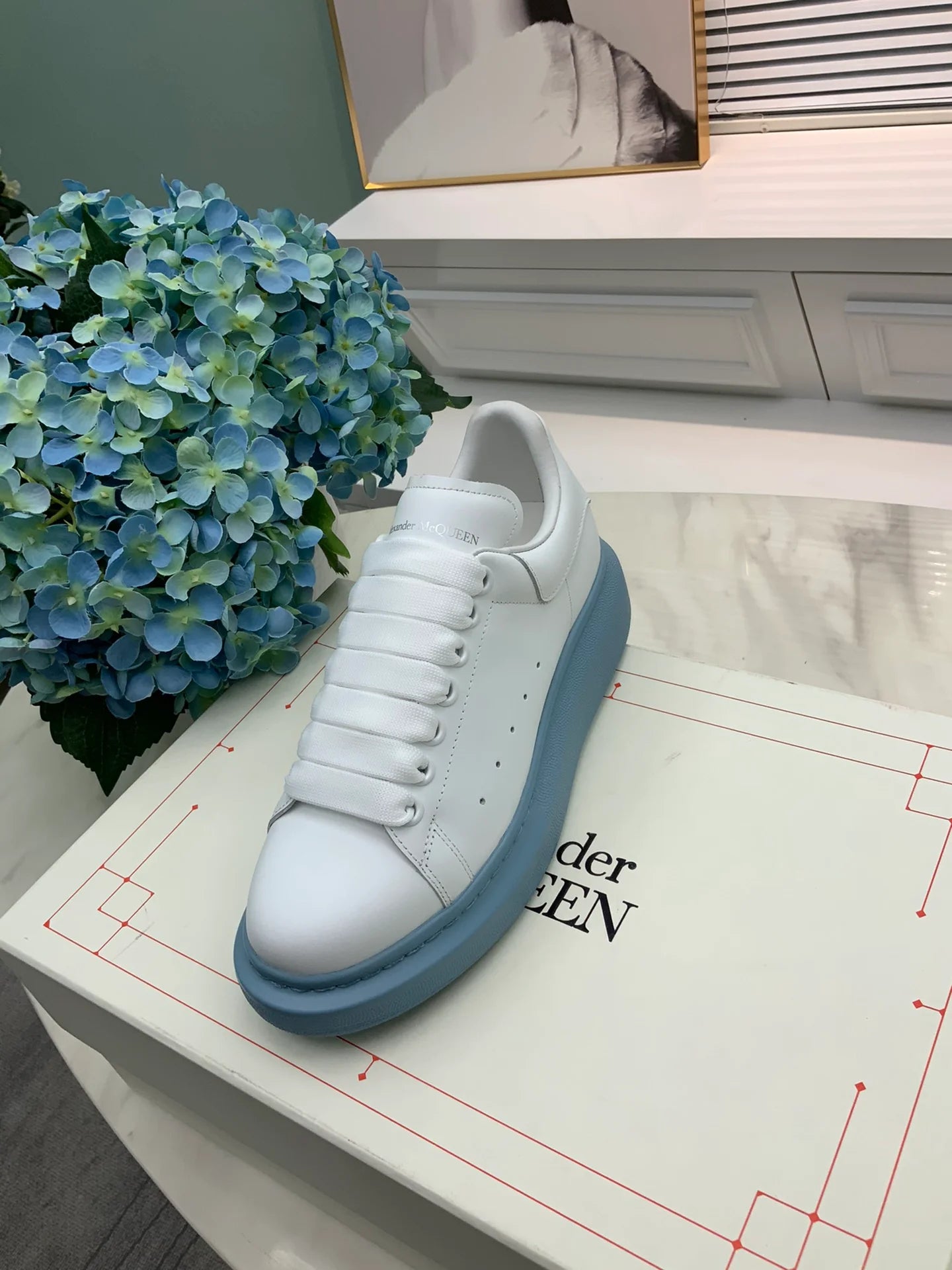 McQUEEN SNEAKER
