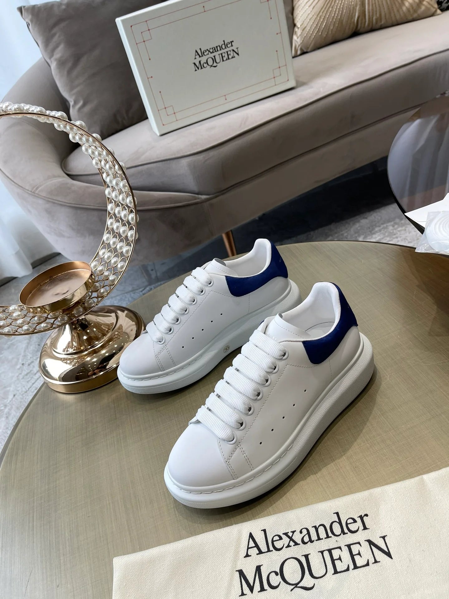 McQUEEN SNEAKER