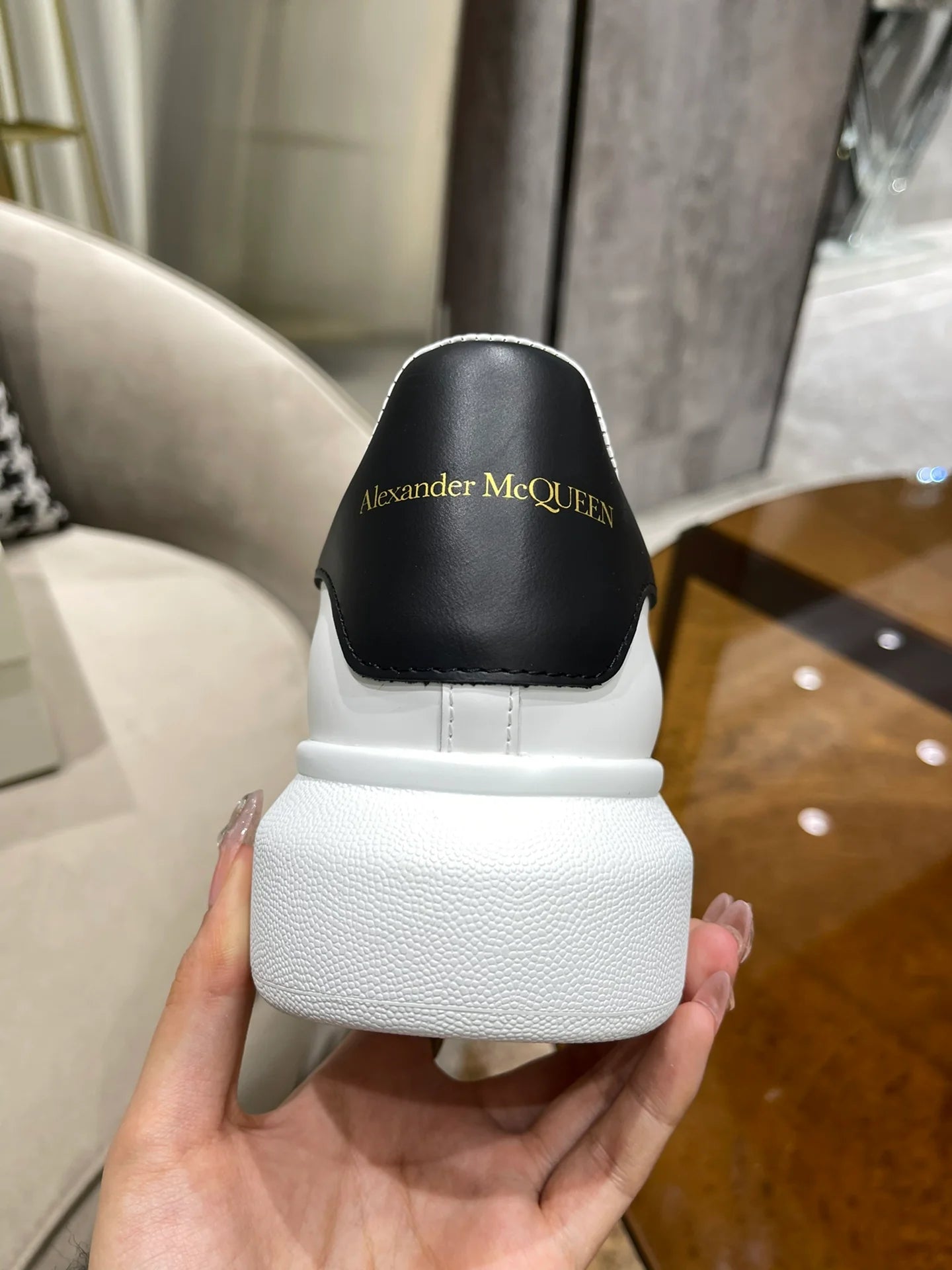 McQUEEN SNEAKER