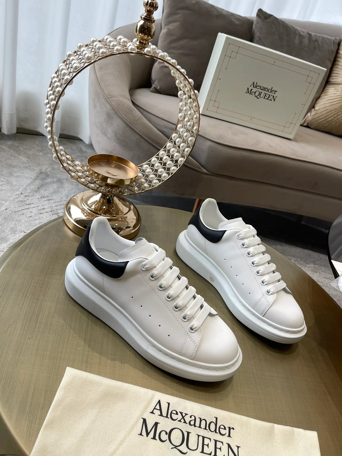 McQUEEN SNEAKER