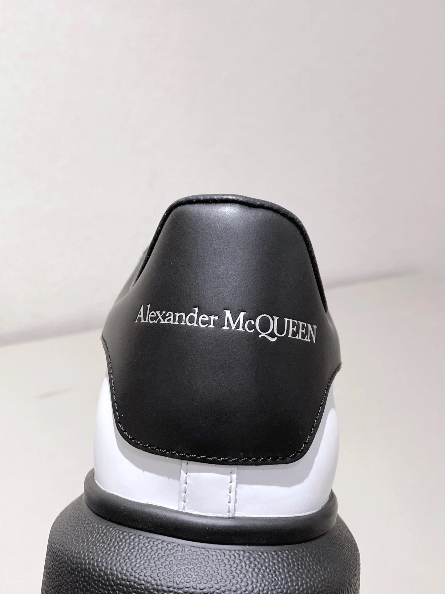 McQUEEN SNEAKER