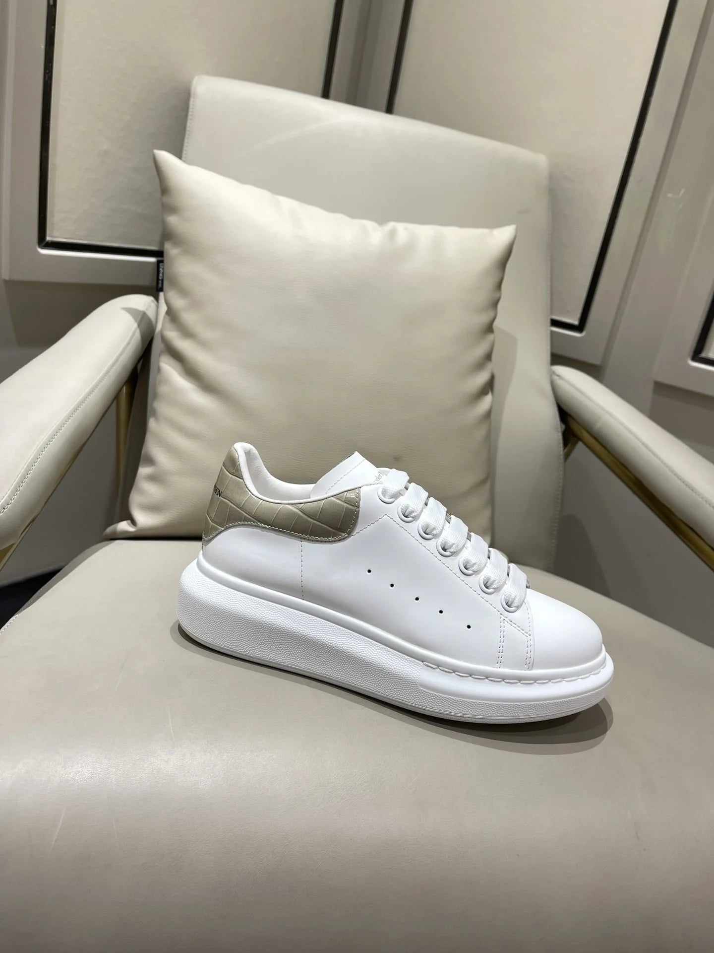 MCQUEEN SNEAKER