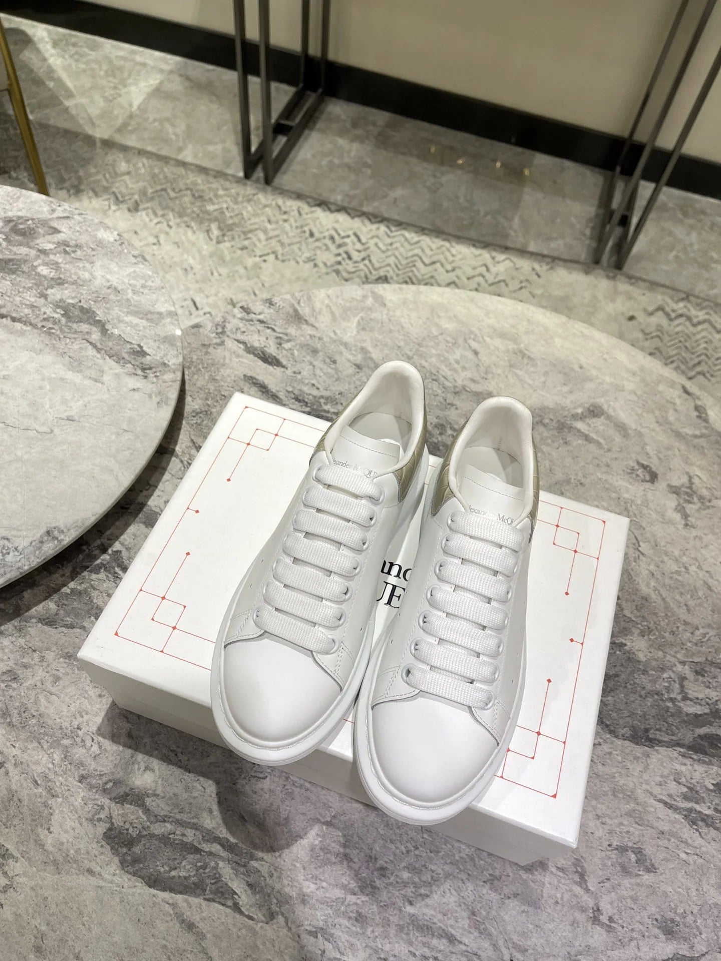 MCQUEEN SNEAKER