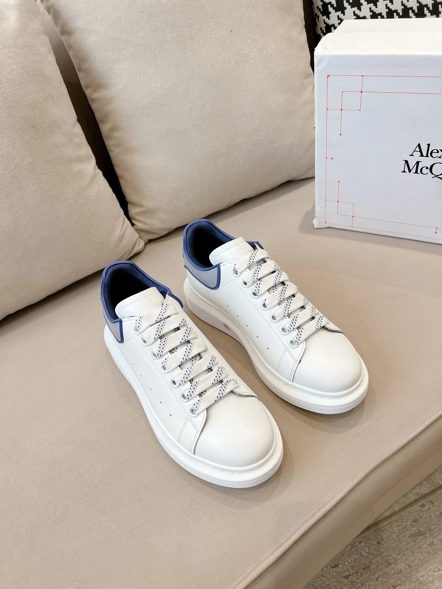 MCQUEEN SNEAKER