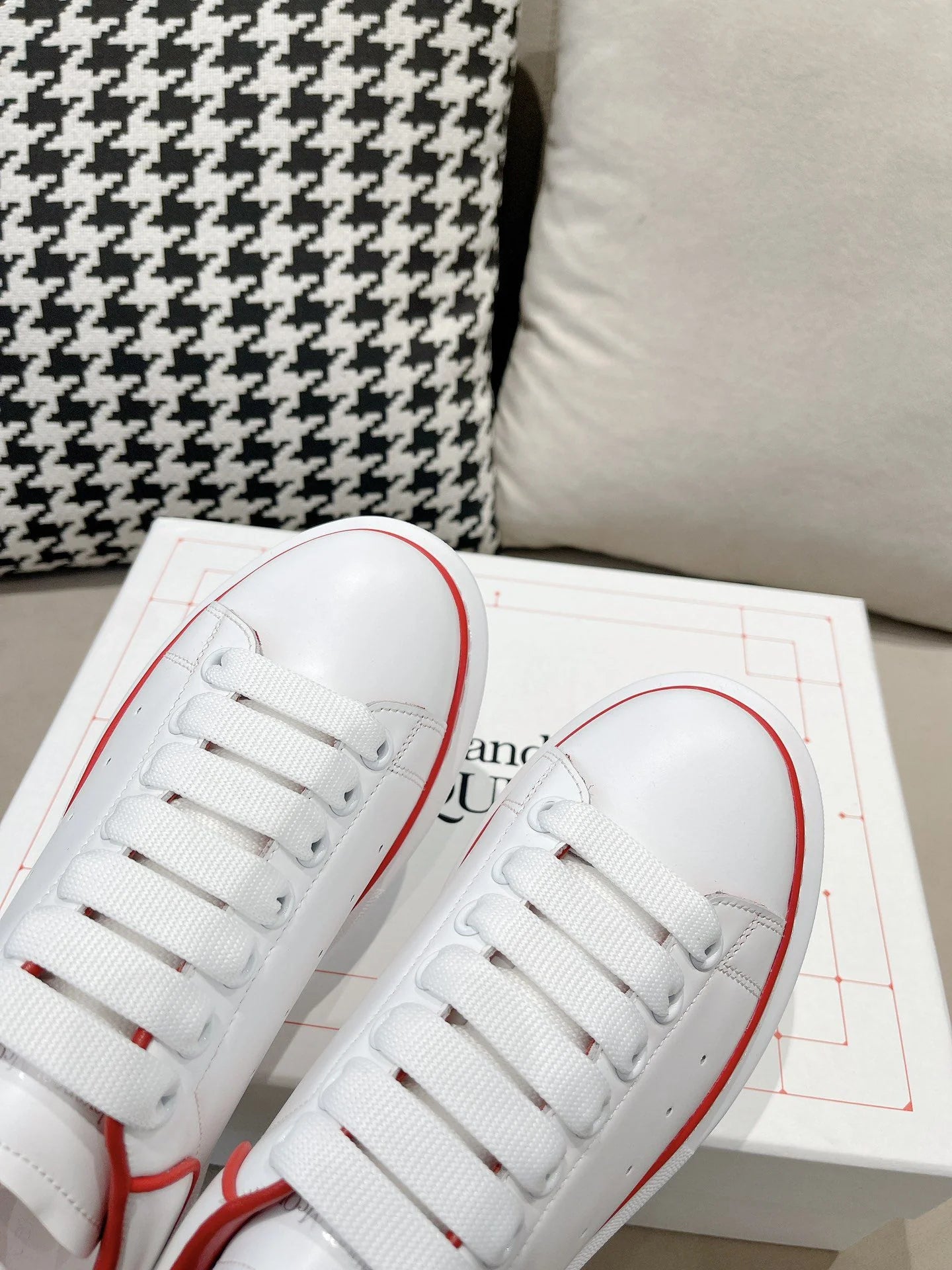 MCQUEEN SNEAKER