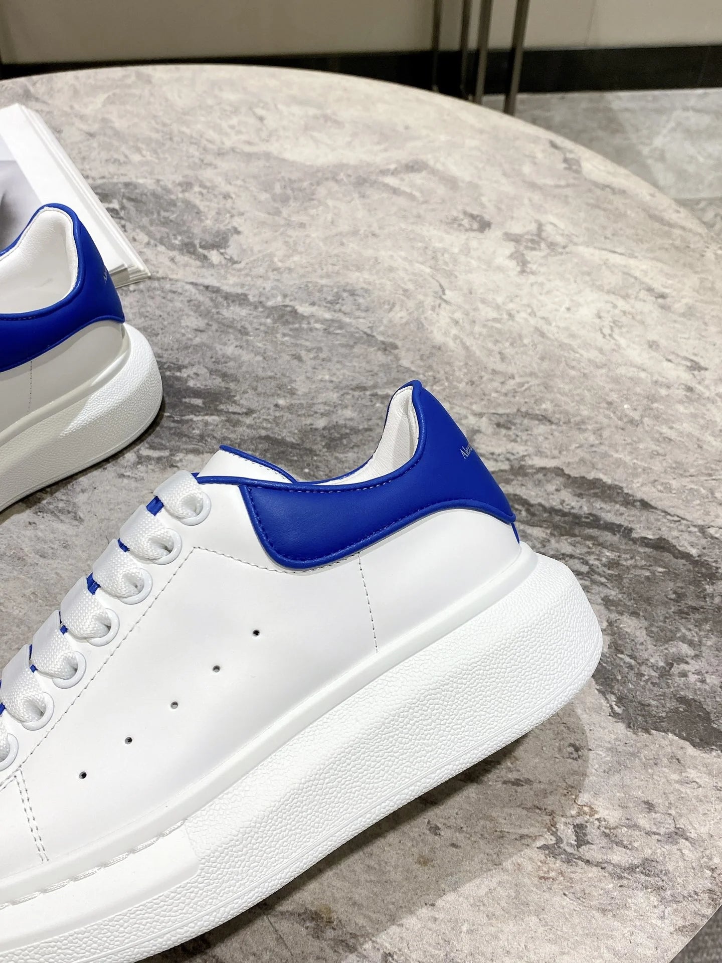 MCQUEEN SNEAKER