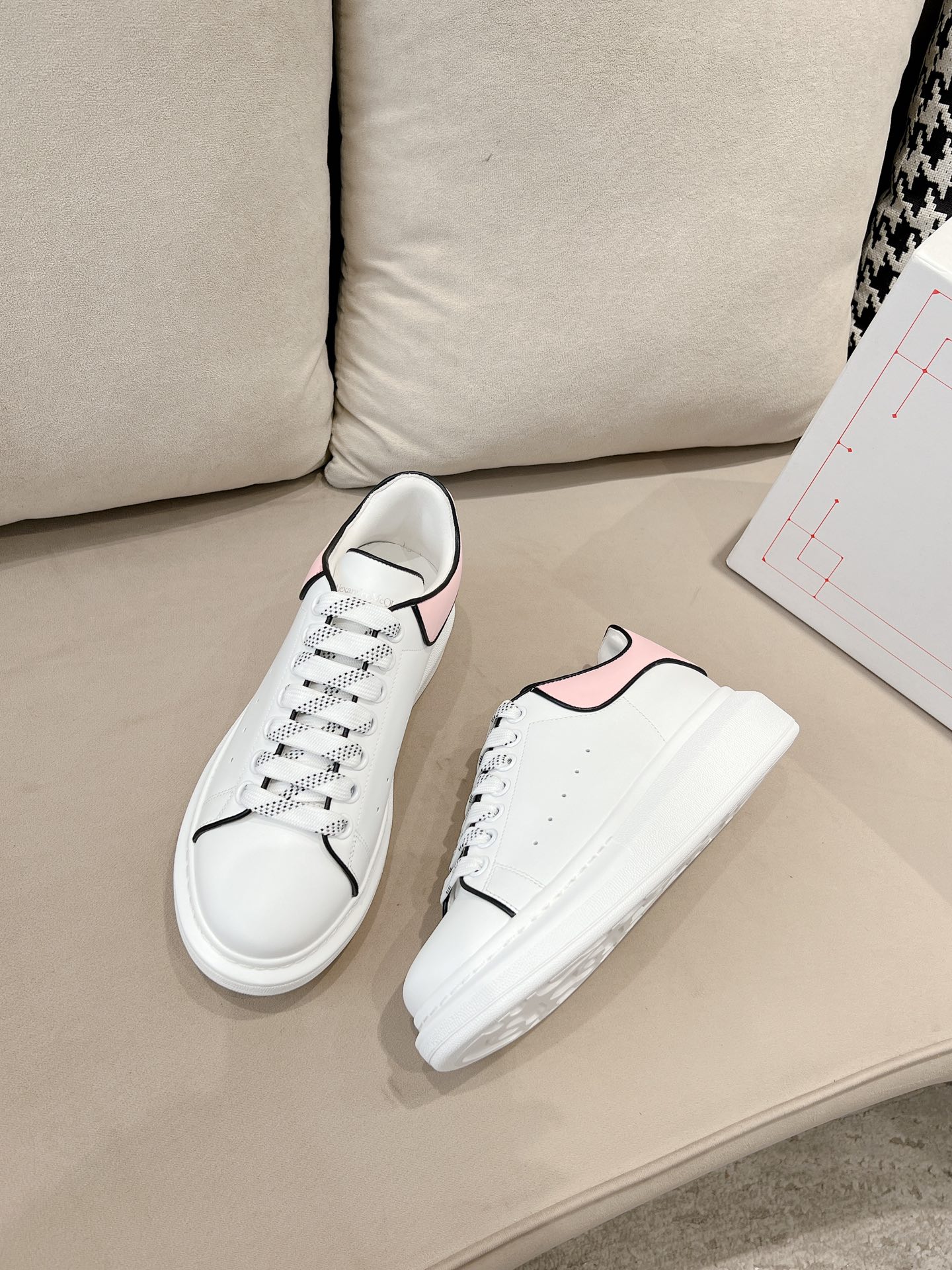 MCQUEEN SNEAKER