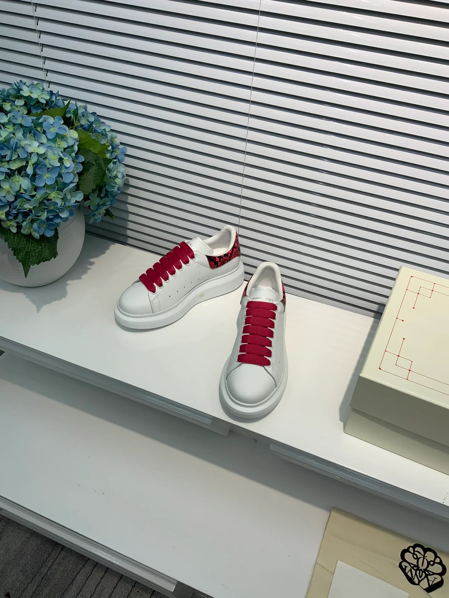 MCQUEEN SNEAKER