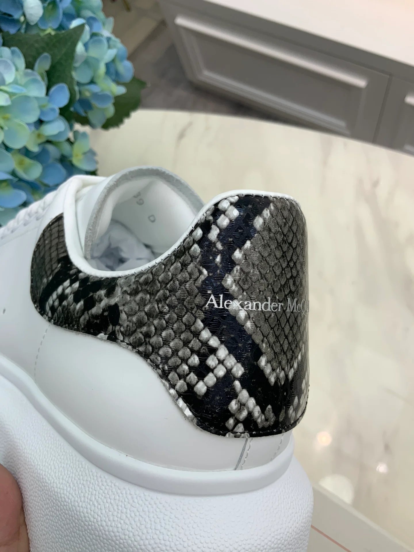 MCQUEEN SNEAKER