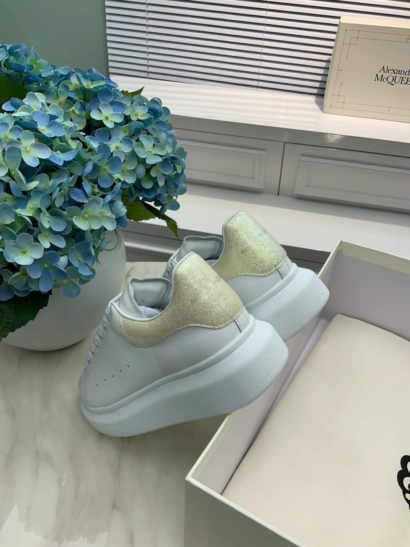 MCQUEEN SNEAKER