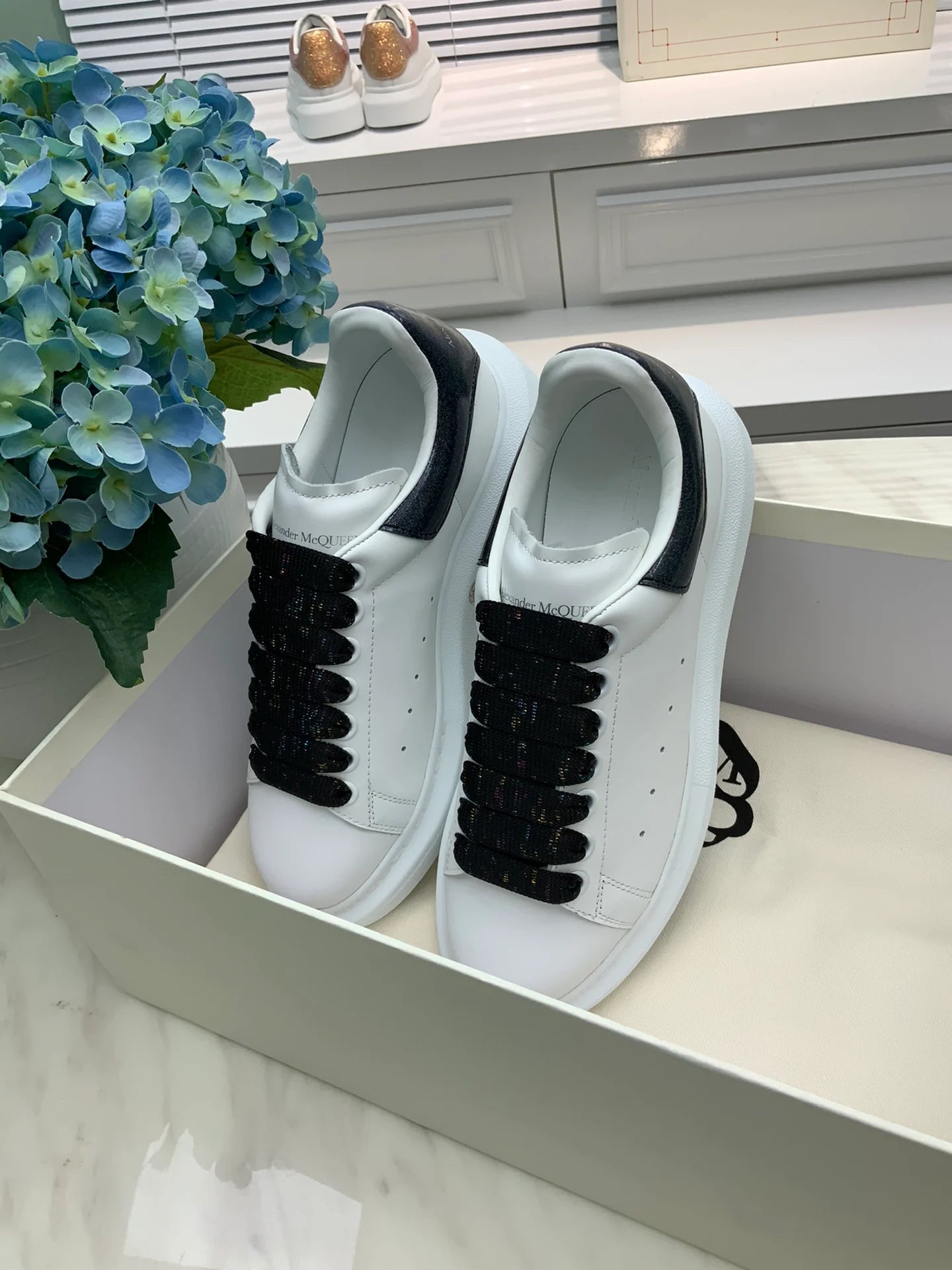 MCQUEEN SNEAKER