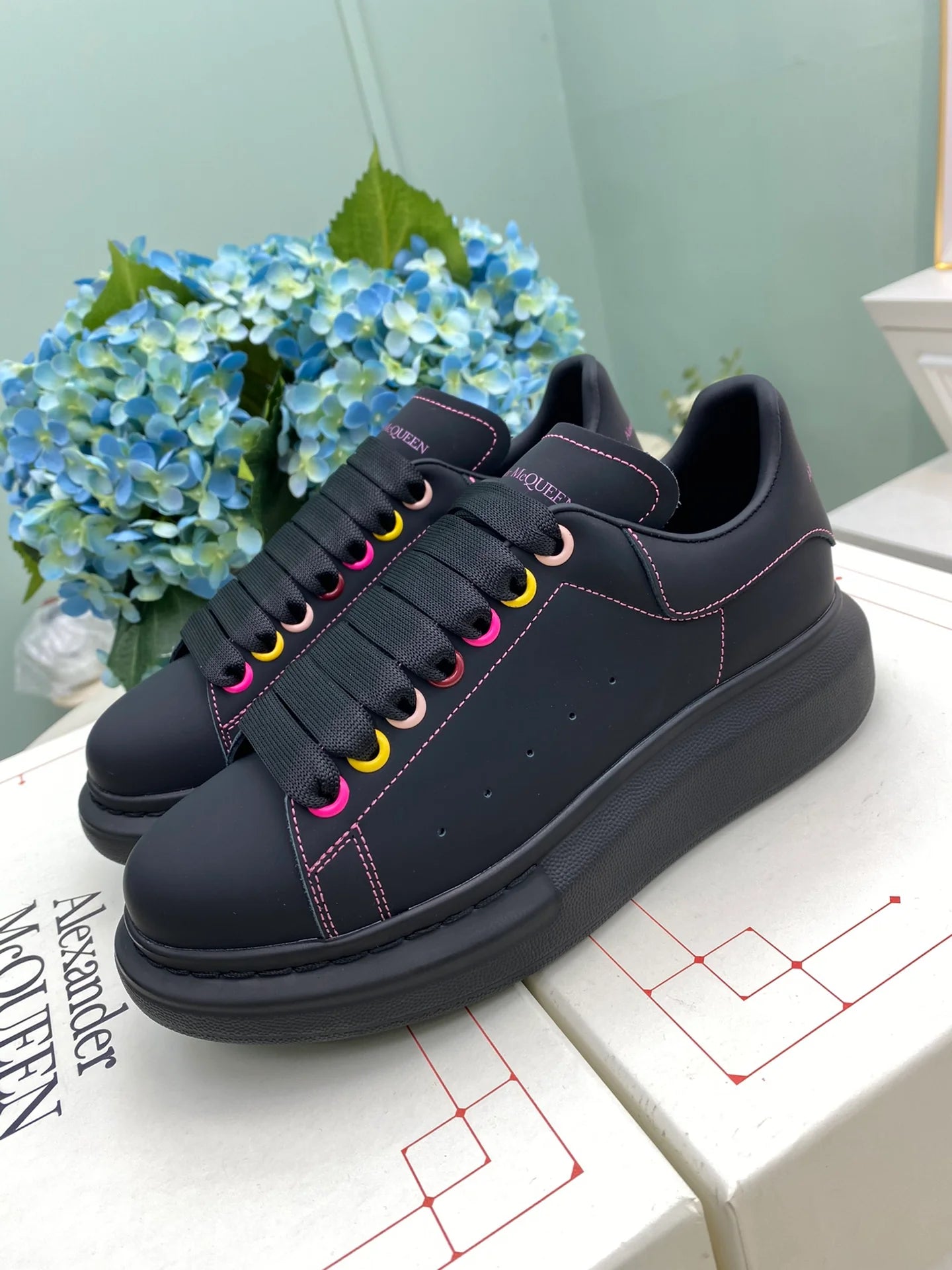 MCQUEEN SNEAKER