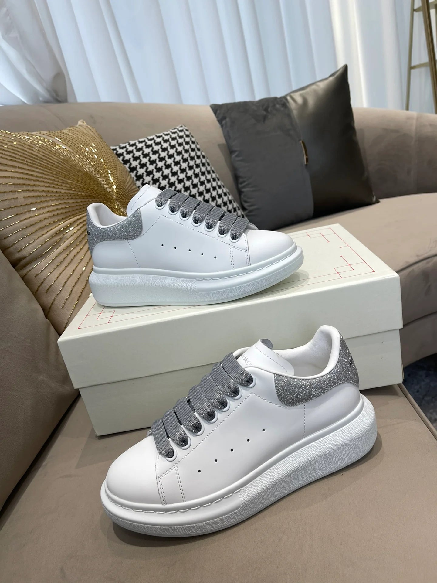 MCQUEEN SNEAKER