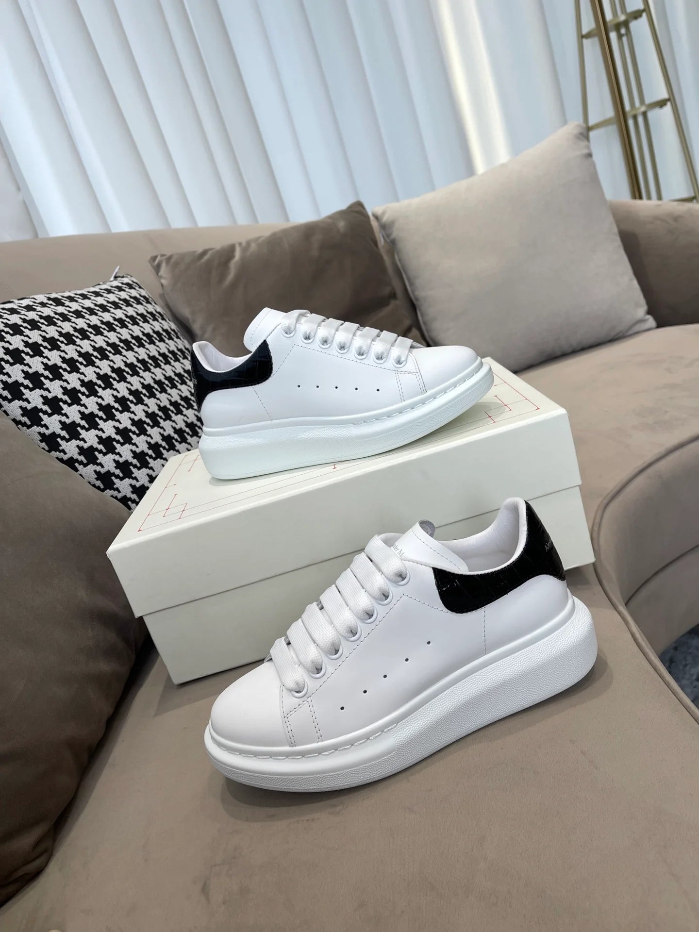 MCQUEEN SNEAKER