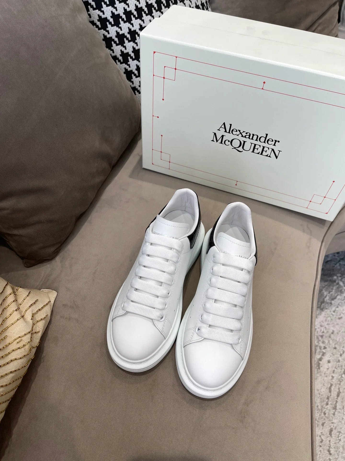 MCQUEEN SNEAKER
