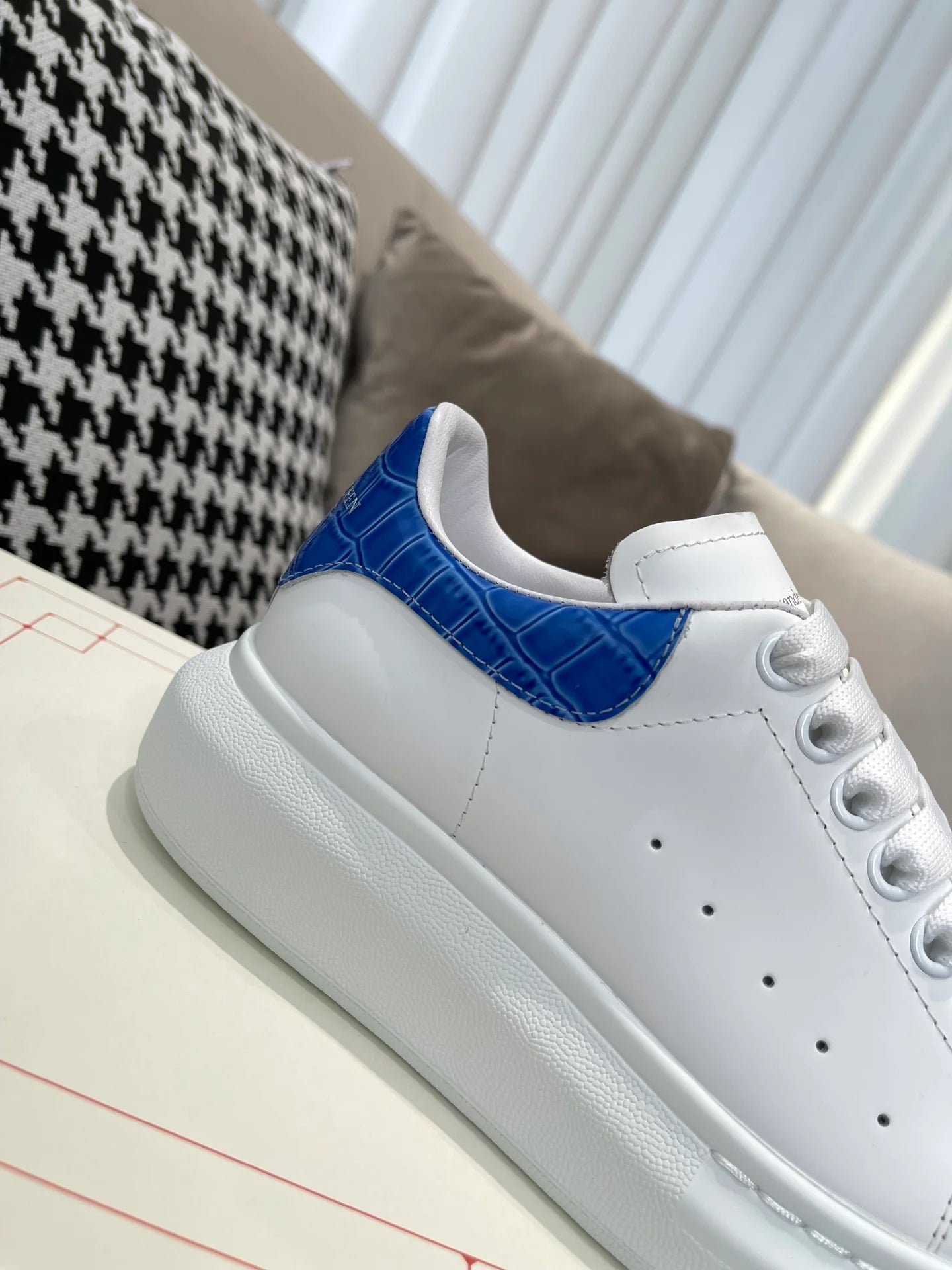 MCQUEEN SNEAKER