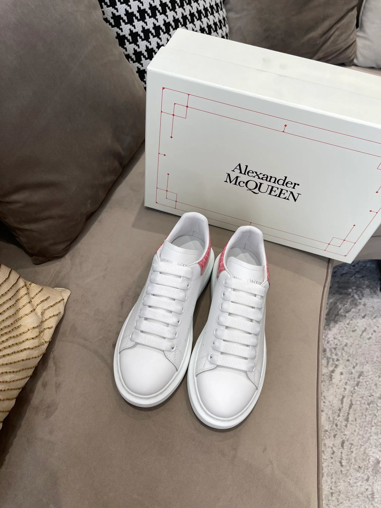 MCQUEEN SNEAKER