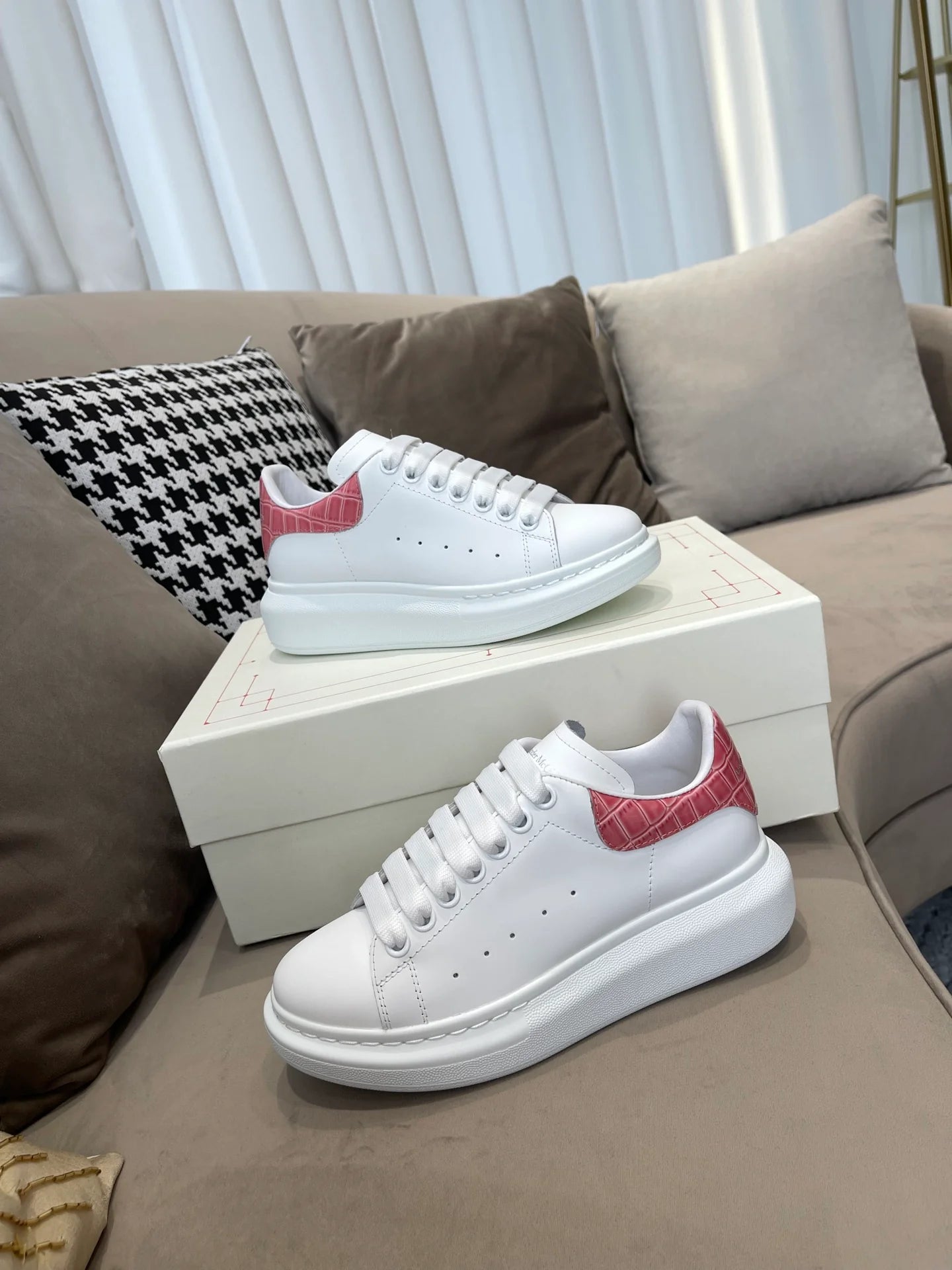 MCQUEEN SNEAKER