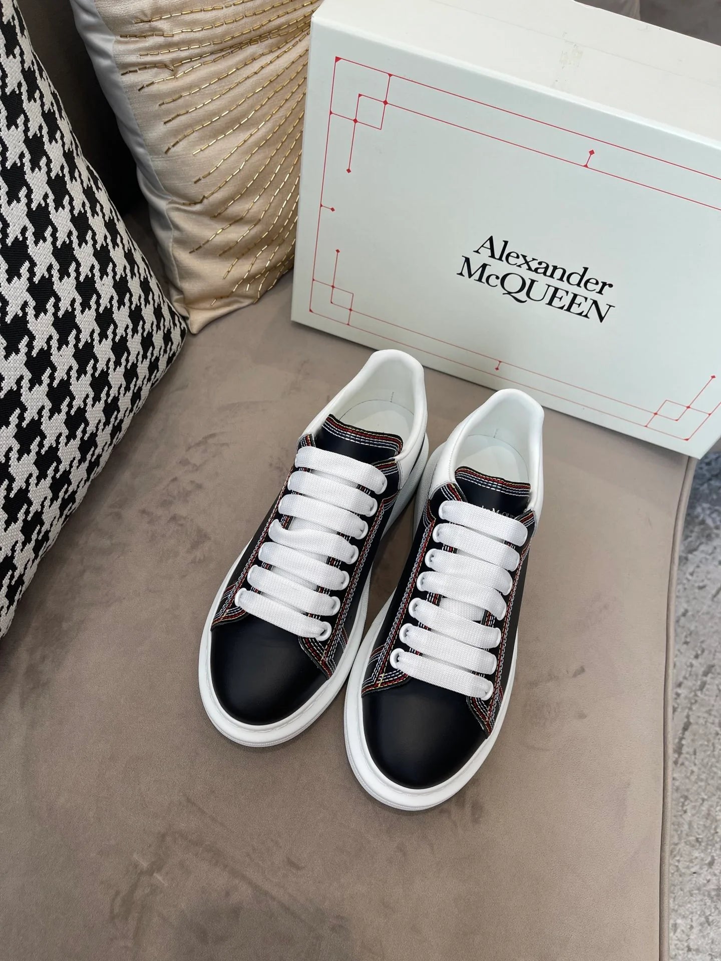 MCQUEEN SNEAKER