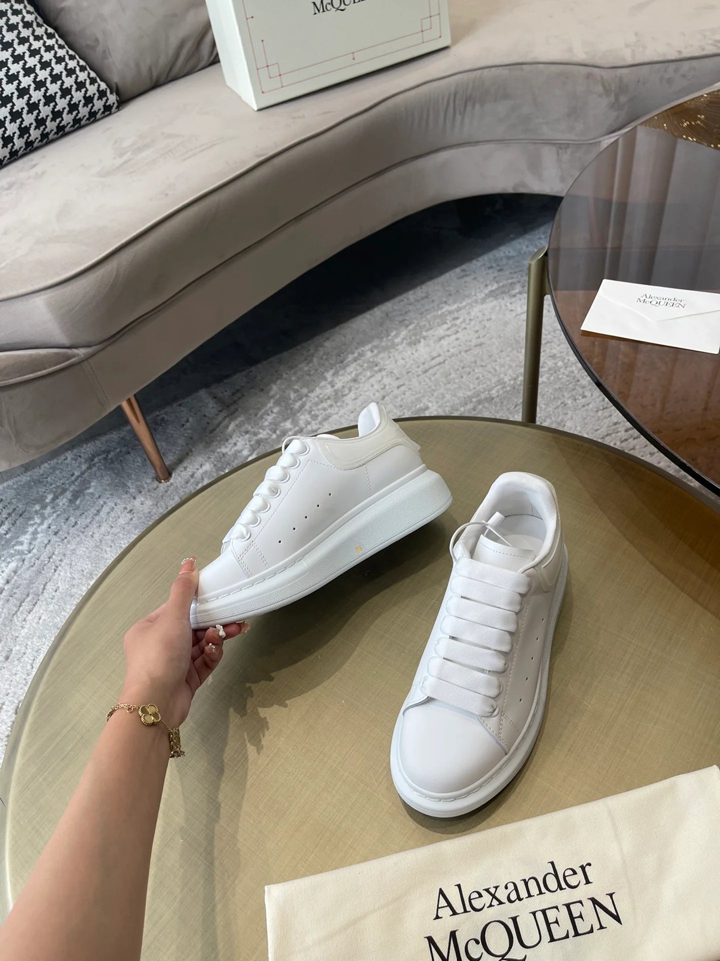 MCQUEEN SNEAKER