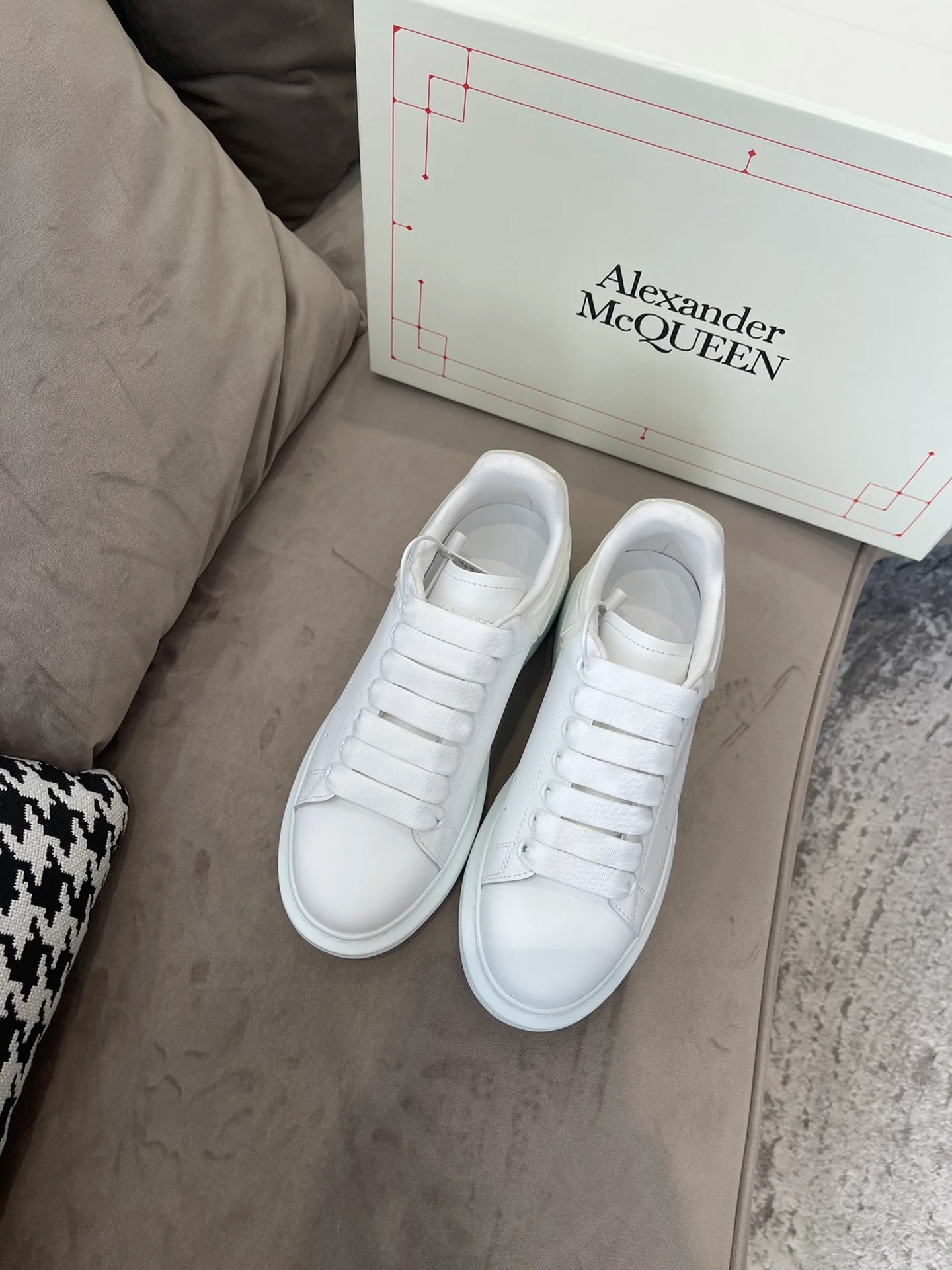 MCQUEEN SNEAKER