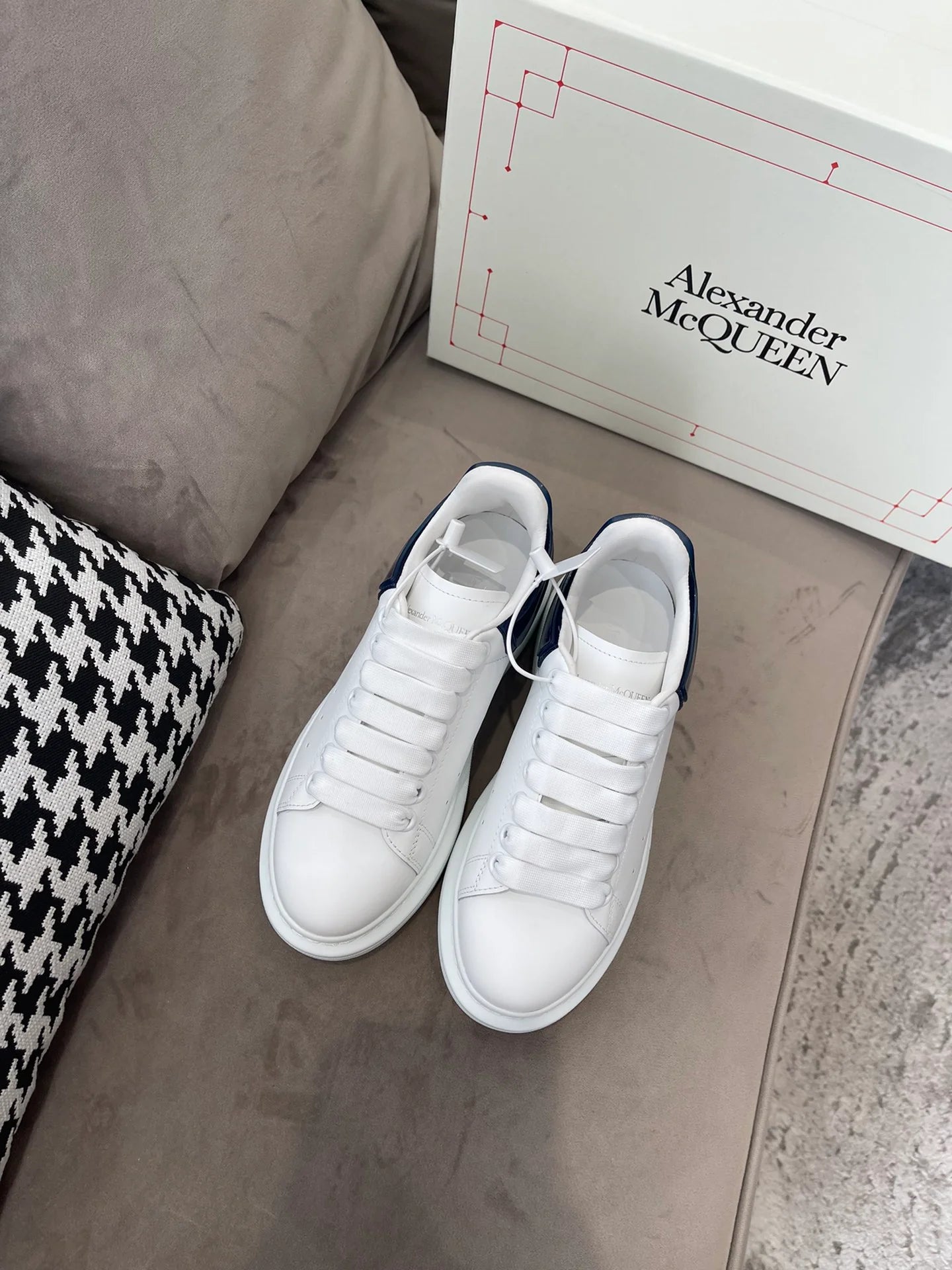 MCQUEEN SNEAKER