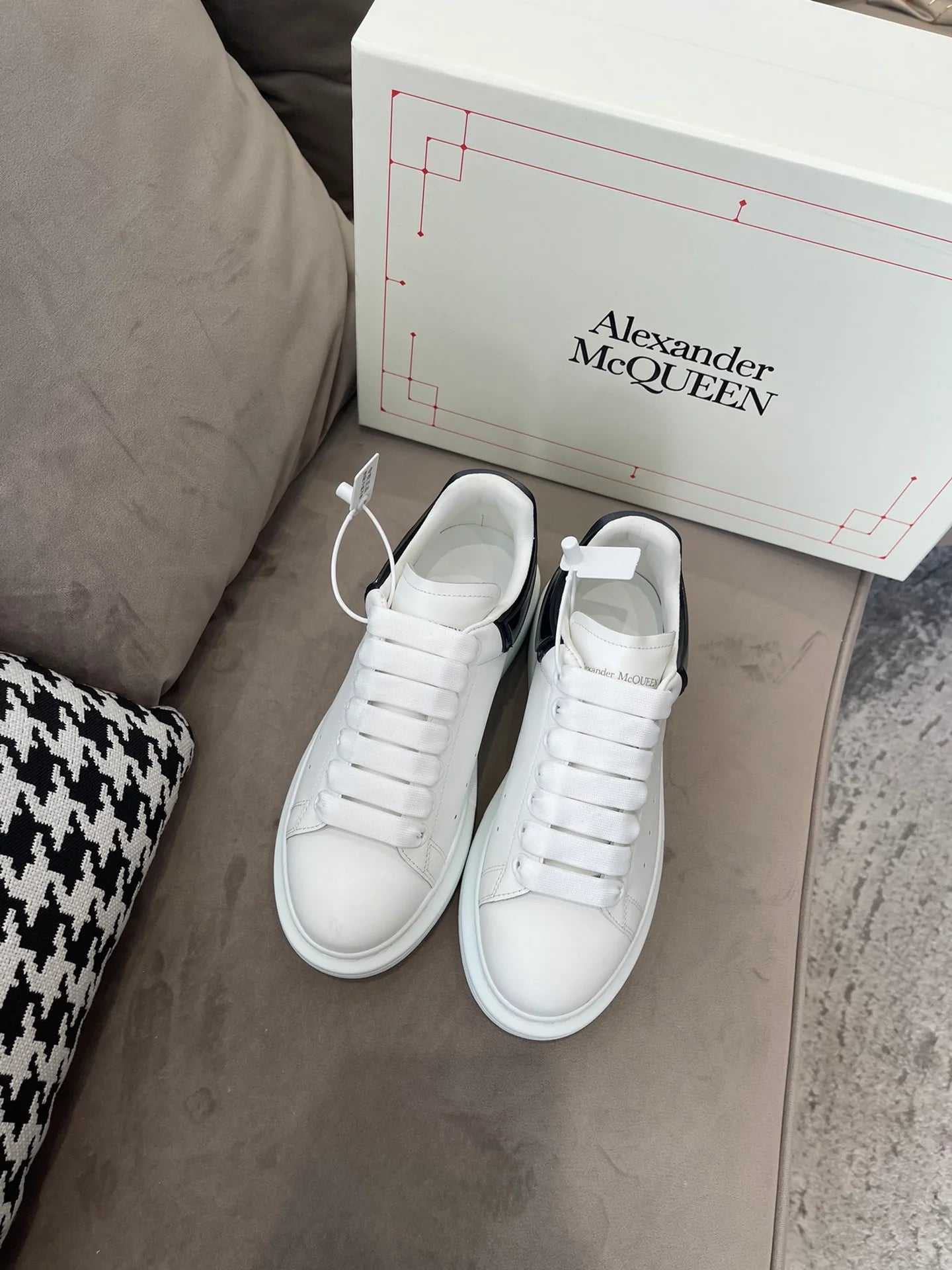 MCQUEEN SNEAKER
