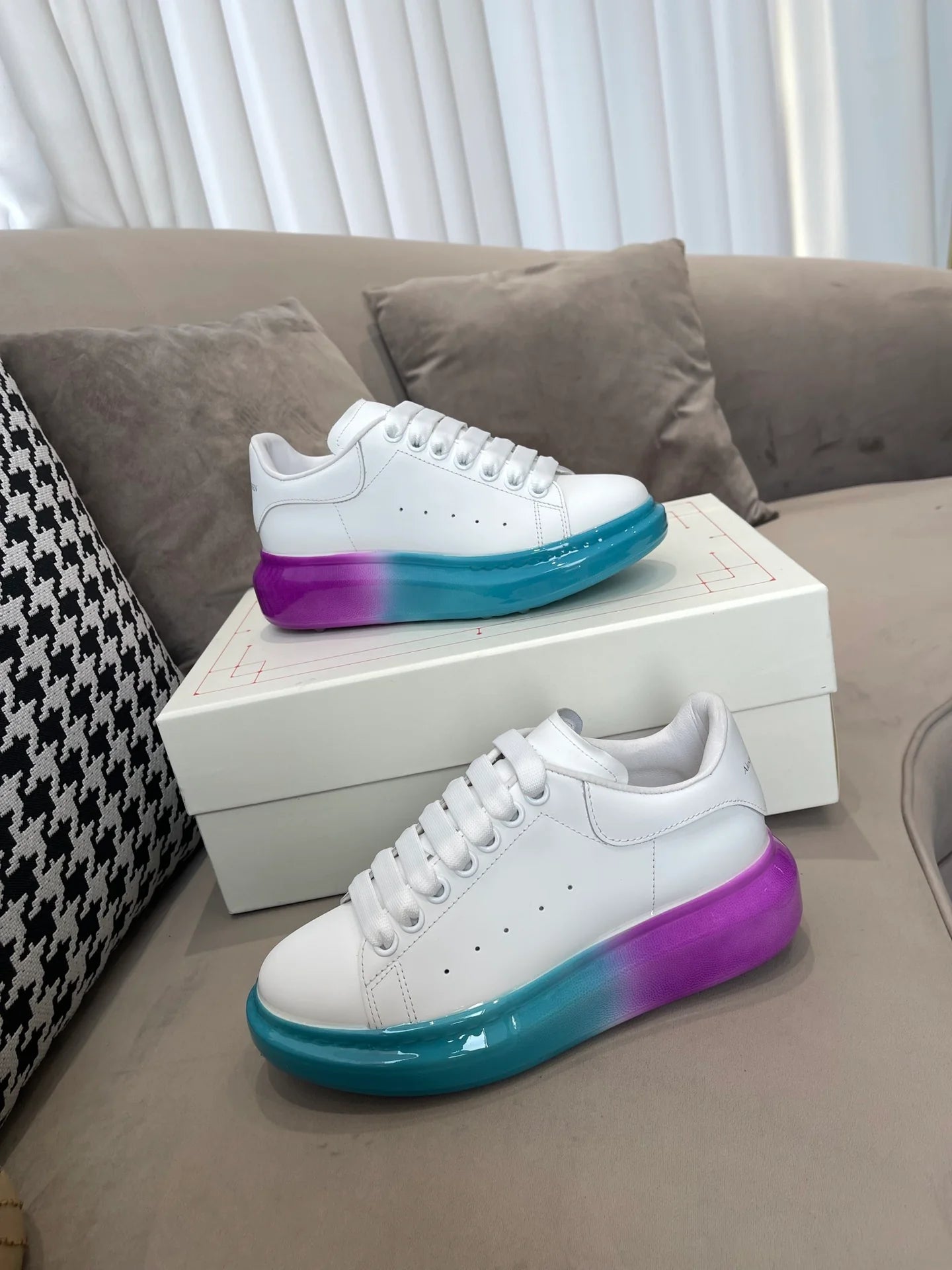 MCQUEEN SNEAKER
