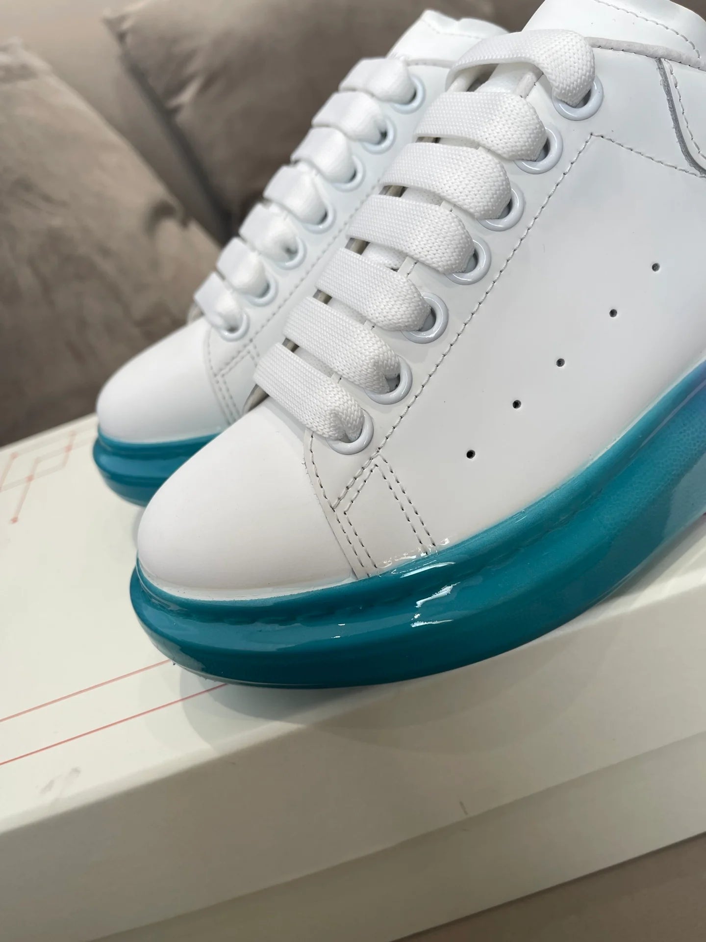 MCQUEEN SNEAKER