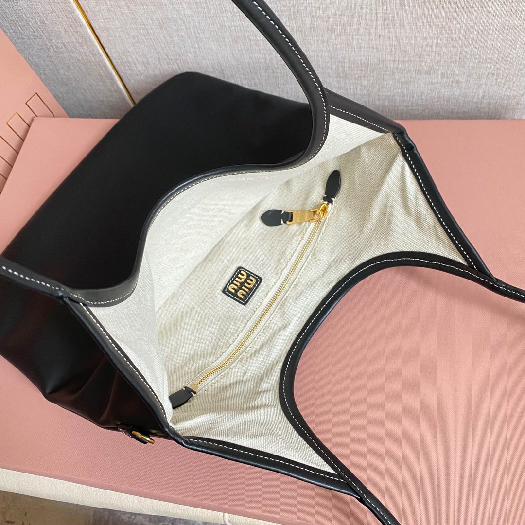 MIU MIU BAG