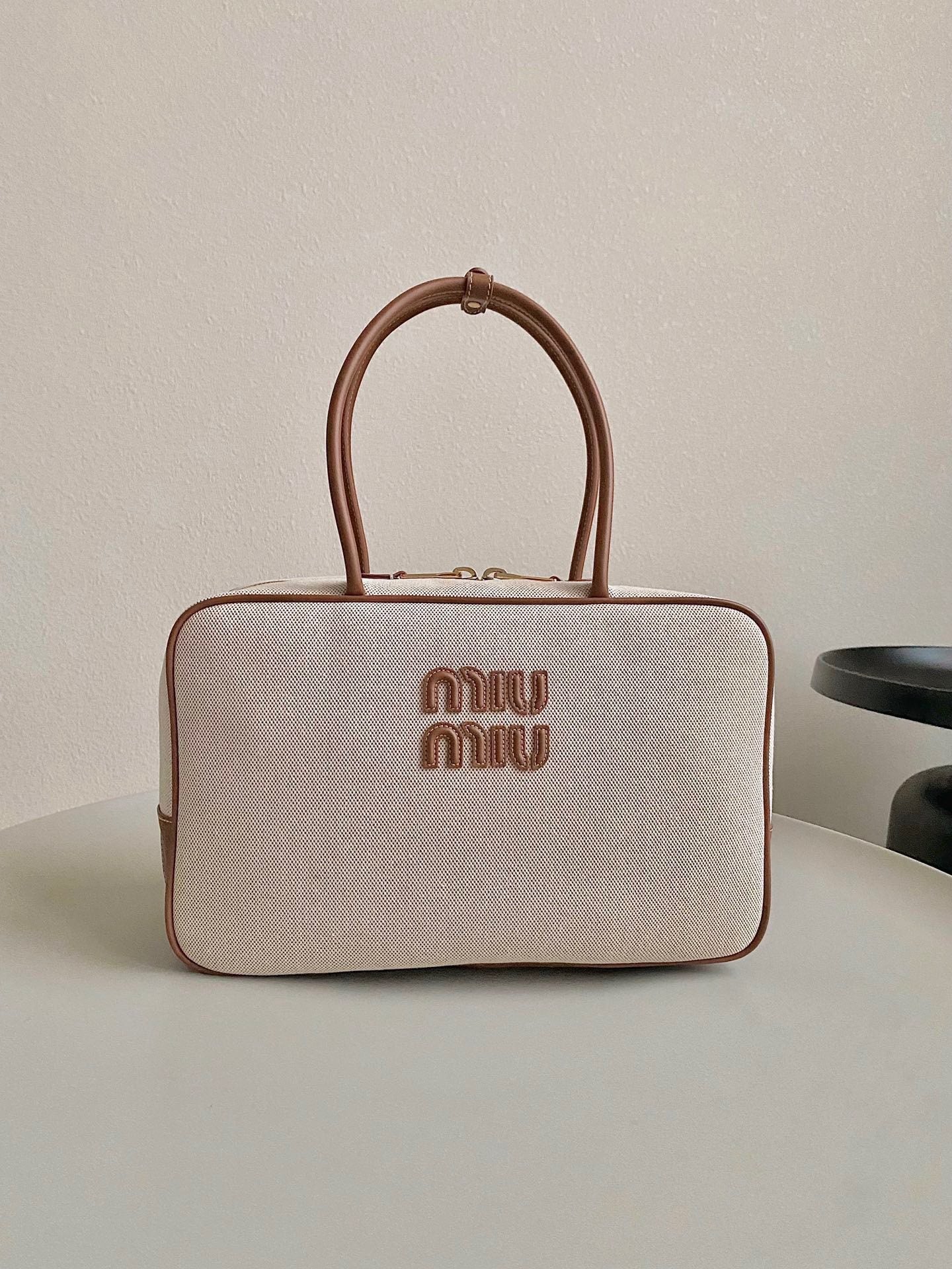 MIU MIU BAG