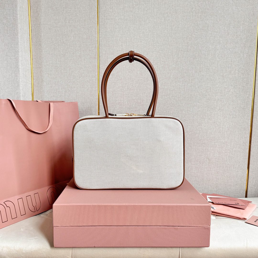 MIU MIU BAG
