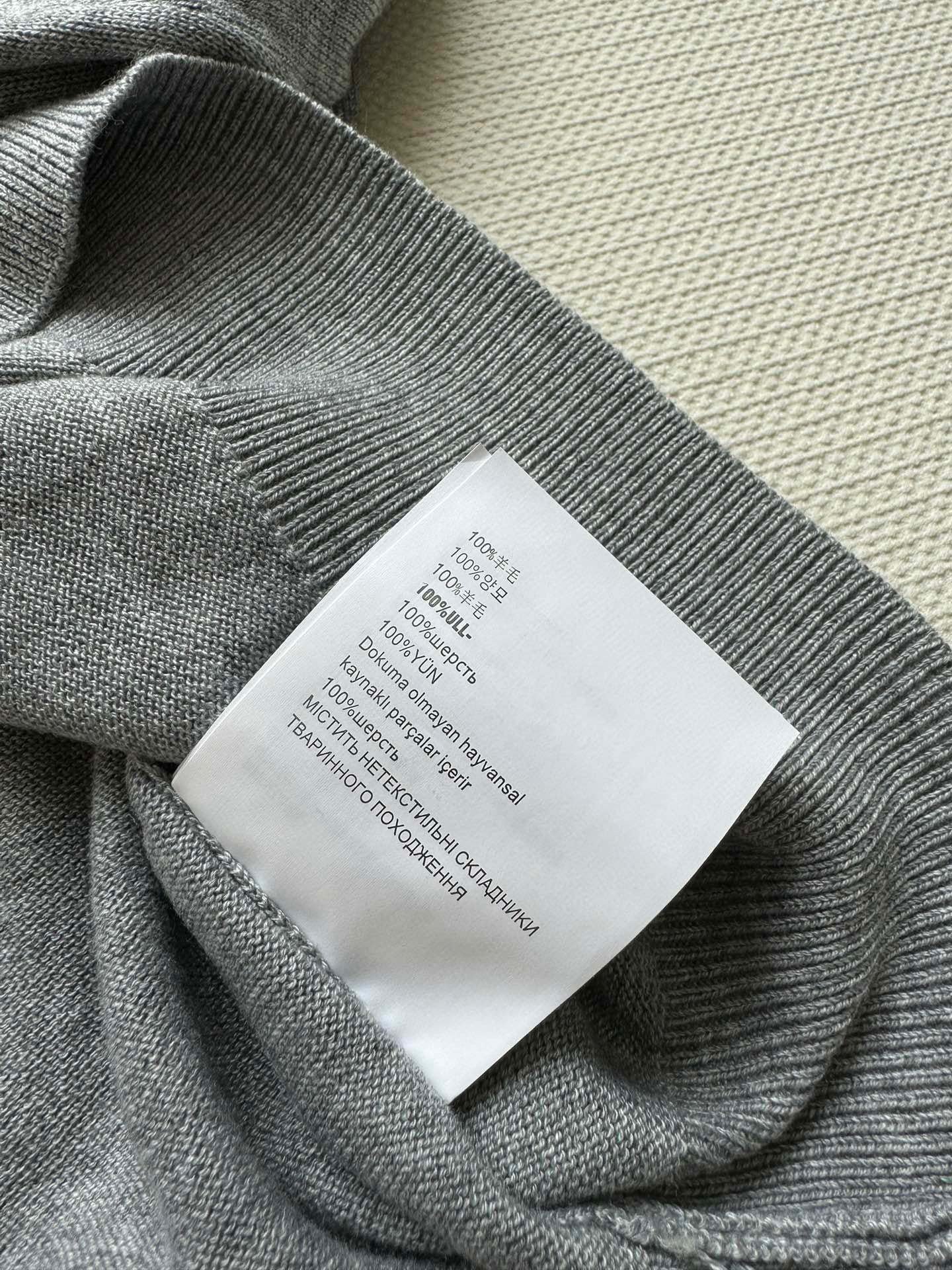 MIUMIU TOPS