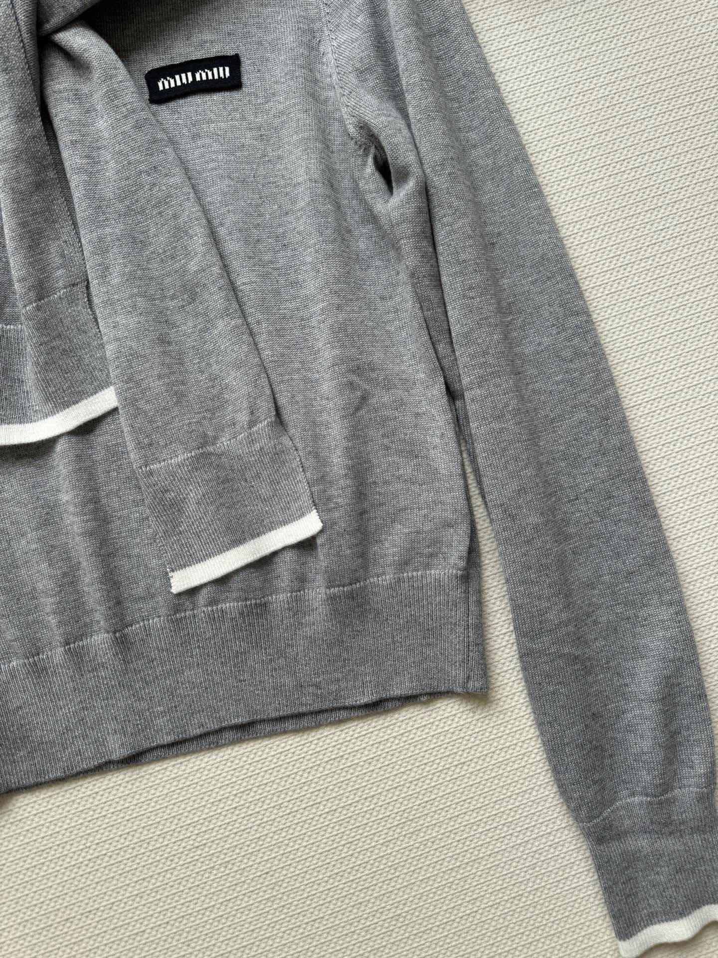 MIUMIU TOPS