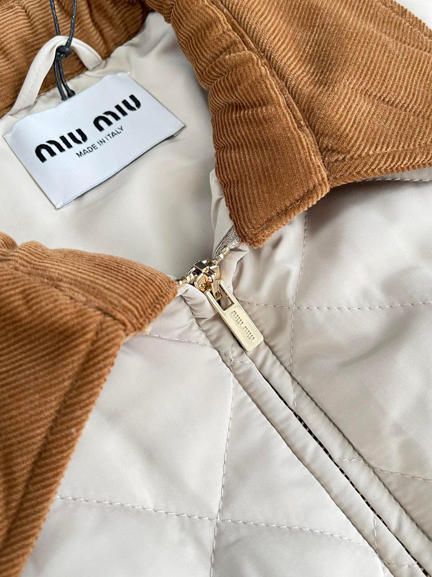 MIUMIU TOPS