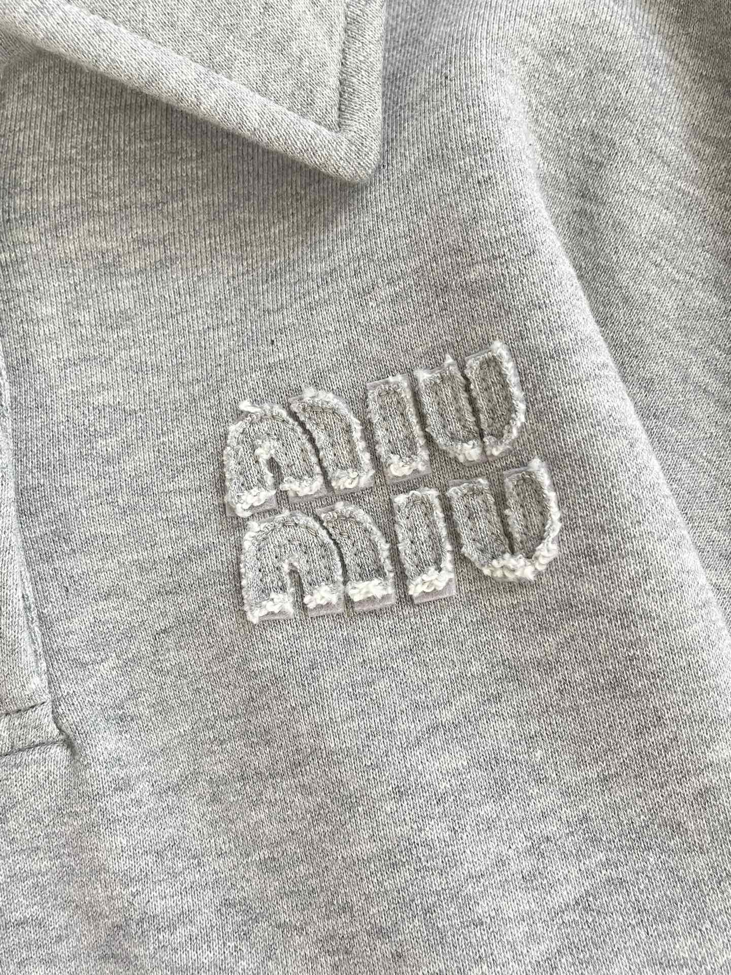 MIUMIU TOPS
