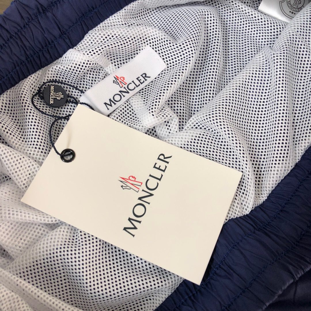 MONCLER SHORTS