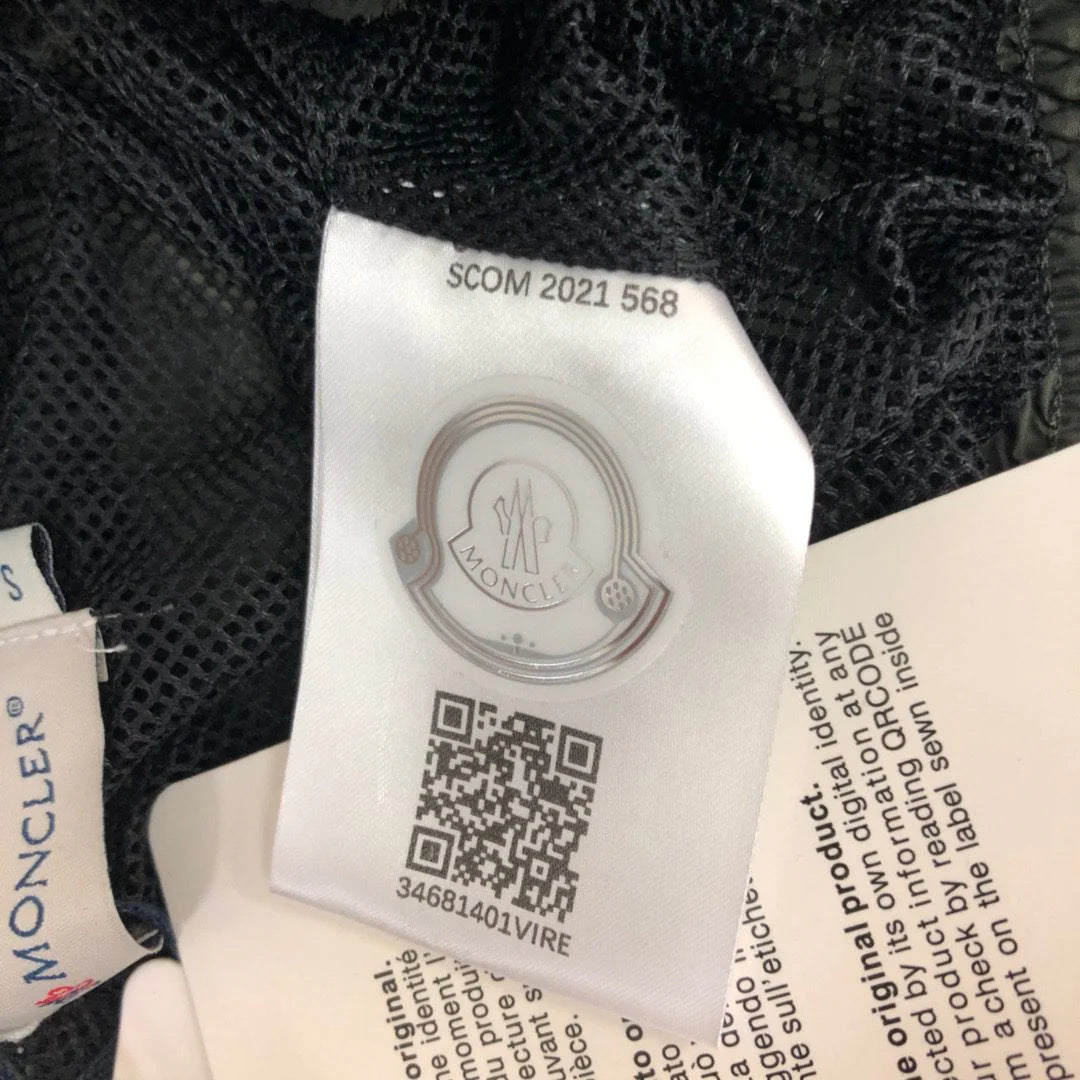 MONCLER SHORTS