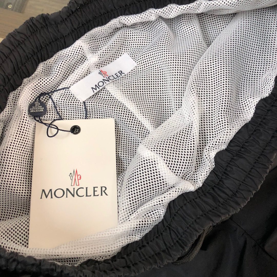 MONCLER SHORTS