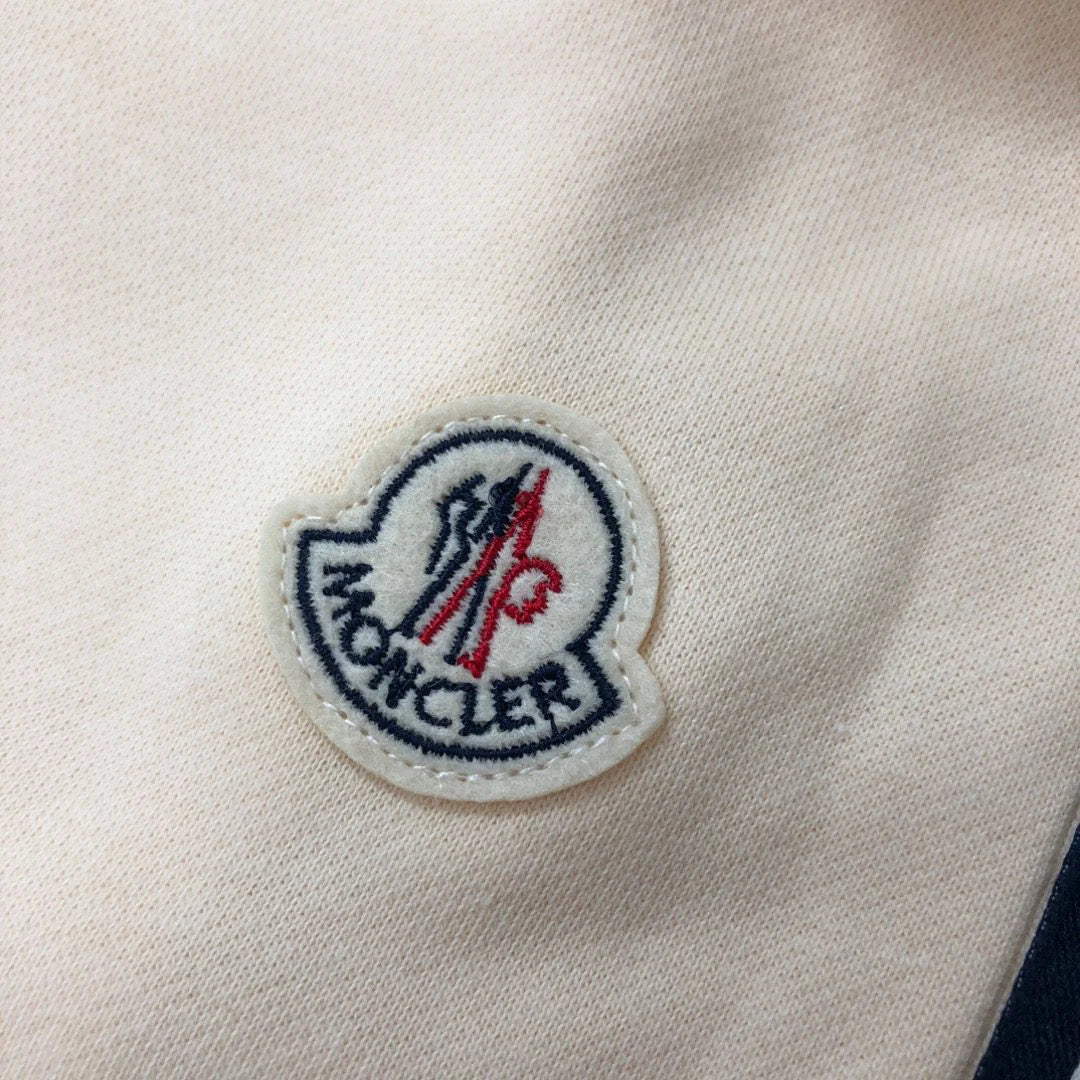 MONCLER SHORTS