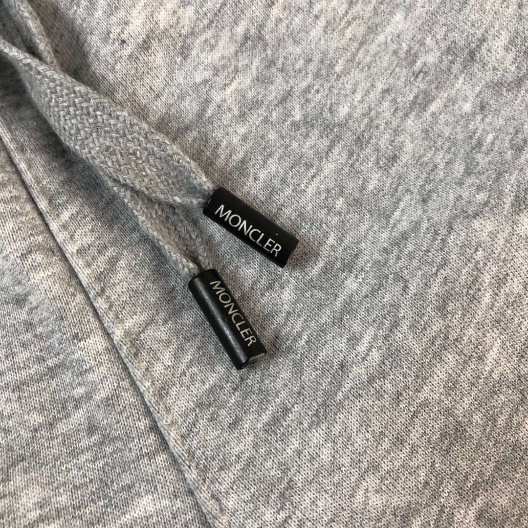 MONCLER SHORTS