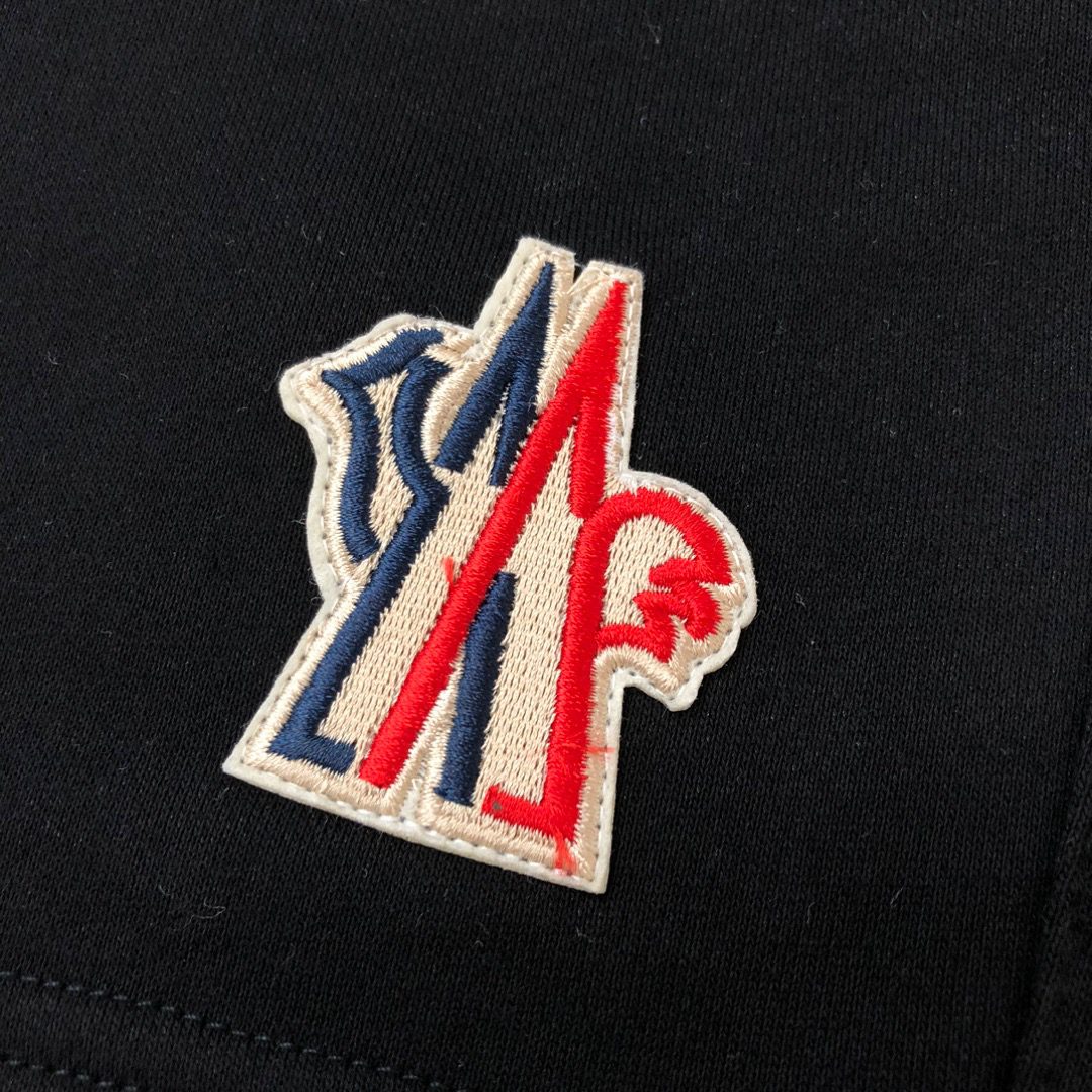 MONCLER SHORTS