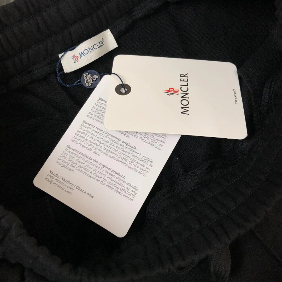 MONCLER SHORTS