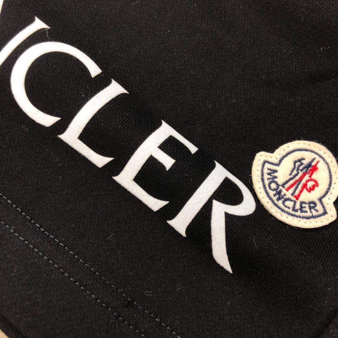 MONCLER SHORTS