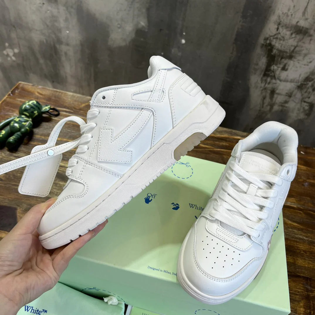 OFF WHITE SNEAKER