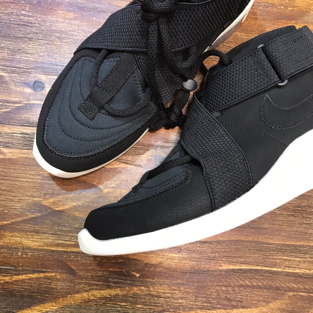 OFF WHITE SNEAKER